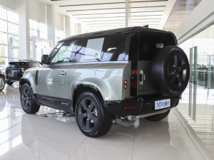 202390 2.0T P300 X-DYNAMIC HSE 45