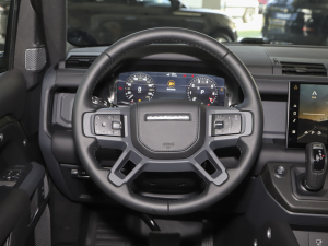 202390 2.0T P300 X-DYNAMIC HSE P