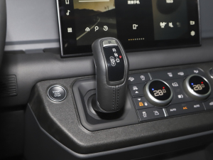 202390 2.0T P300 X-DYNAMIC HSE QU