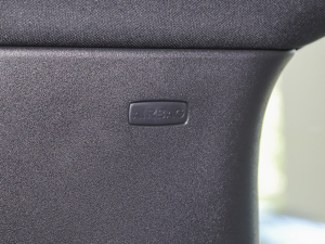 202390 2.0T P300 X-DYNAMIC HSE п؅^