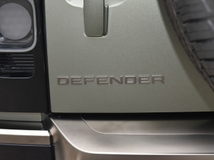 2023110 3.0T X P400 ^