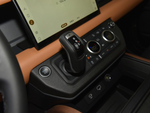 2023110 3.0T X P400 QU