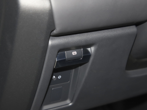 2023110 5.0T V8 v܇Ƅ(dng)