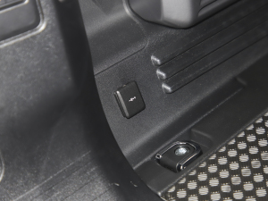 2023110 5.0T V8 п؅^(q)