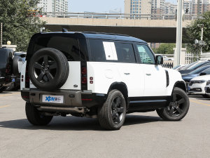 2023款改款 110 3.0T P400 X-DYNAMIC HSE 右后45度