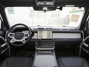 2023款改款 110 3.0T P400 X-DYNAMIC HSE 内饰全景