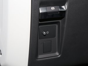 2023Ŀ 110 3.0T P400 X-DYNAMIC HSE п؅^(q)