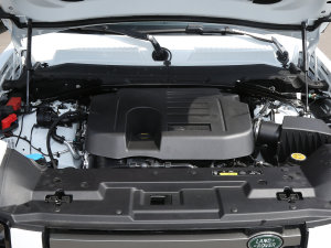 2023款改款 110 3.0T P400 X-DYNAMIC HSE 发动机