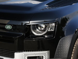 2023Ŀ 110 3.0T P400 ؄e 