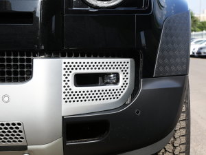 2023Ŀ 110 3.0T P400 ؄e ^