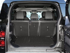 2023Ŀ 110 3.0T P400 ؄e g