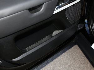 2023Ŀ 110 3.0T P400 ؄e ǰTg