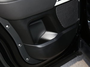 2023Ŀ 110 3.0T P400 ؄e Tg