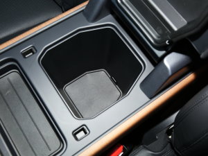 2023Ŀ 110 3.0T P400 ؄e g