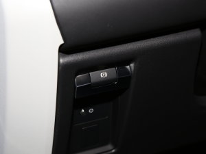 2023Ŀ 110 3.0T P400 ؄e v܇Ƅ