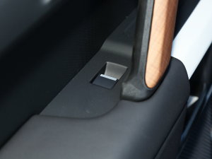 2023Ŀ 110 3.0T P400 ؄e ܇ƅ^(q)