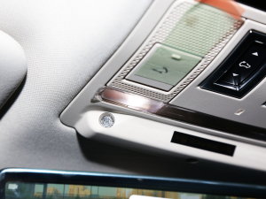 2023Ŀ 110 3.0T P400 ؄e п؅^(q)