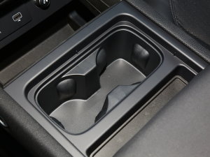 2023110 3.0T P400 75 ǰű