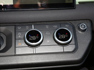 2023110 3.0T P400 75 {{