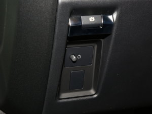 2023110 3.0T P400 75 п؅^