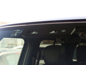 2023130 3.0T P400 X ^