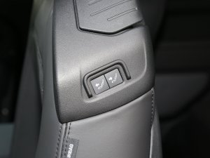 2023Ŀ 90 3.0T P400 XS g