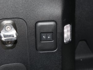 2023Ŀ 90 3.0T P400 XS g