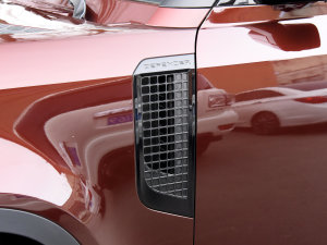 2023130 3.0T P400 HSE ^