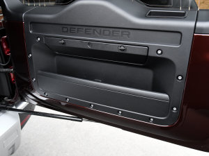 2023130 3.0T P400 HSE g