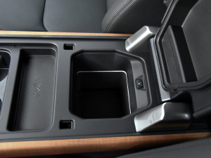 2023130 3.0T P400 HSE g