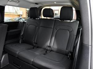 2023130 3.0T P400 HSE g