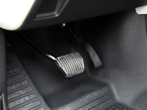 2023130 3.0T P400 HSE п؅^(q)