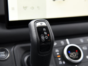 2023130 3.0T P400 HSE п؅^