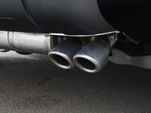 2023Ŀ 110 5.0T V8 Ś