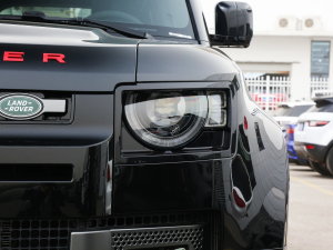 2023Ŀ 110 5.0T V8 ^