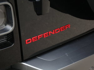 2023Ŀ 110 5.0T V8 ^