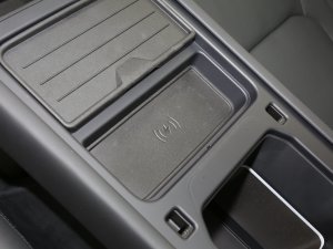 2023Ŀ 110 5.0T V8 g