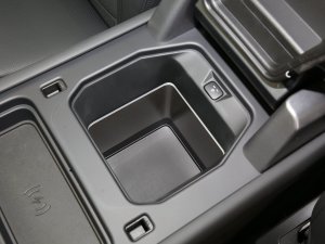 2023Ŀ 110 5.0T V8 g