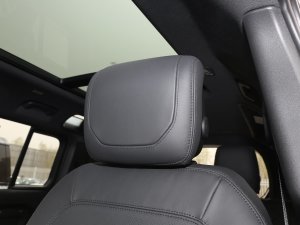 2023Ŀ 110 5.0T V8 g