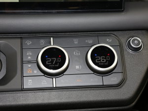 2023Ŀ 110 5.0T V8 {(dio){(dio)(ji)