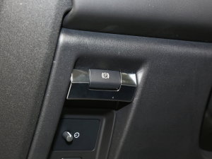 2023Ŀ 110 5.0T V8 v܇(ch)Ƅ(dng)