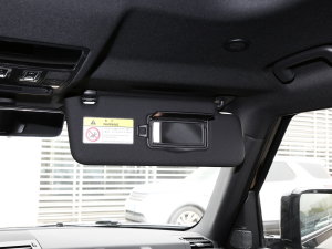 2023Ŀ 110 5.0T V8 (yng)壨ң