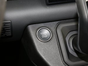 2023Ŀ 110 5.0T V8 п؅^(q)