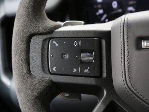 2023Ŀ 110 5.0T V8 п؅^(q)