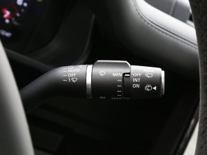 2023Ŀ 110 5.0T V8 п؅^(q)