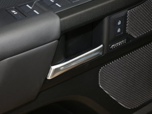 2023Ŀ 110 5.0T V8 п؅^