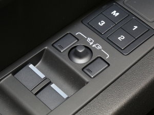 2023Ŀ 110 5.0T V8 п؅^