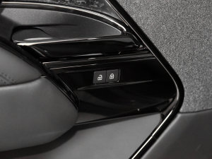 2023P400 װl(f) п؅^(q)