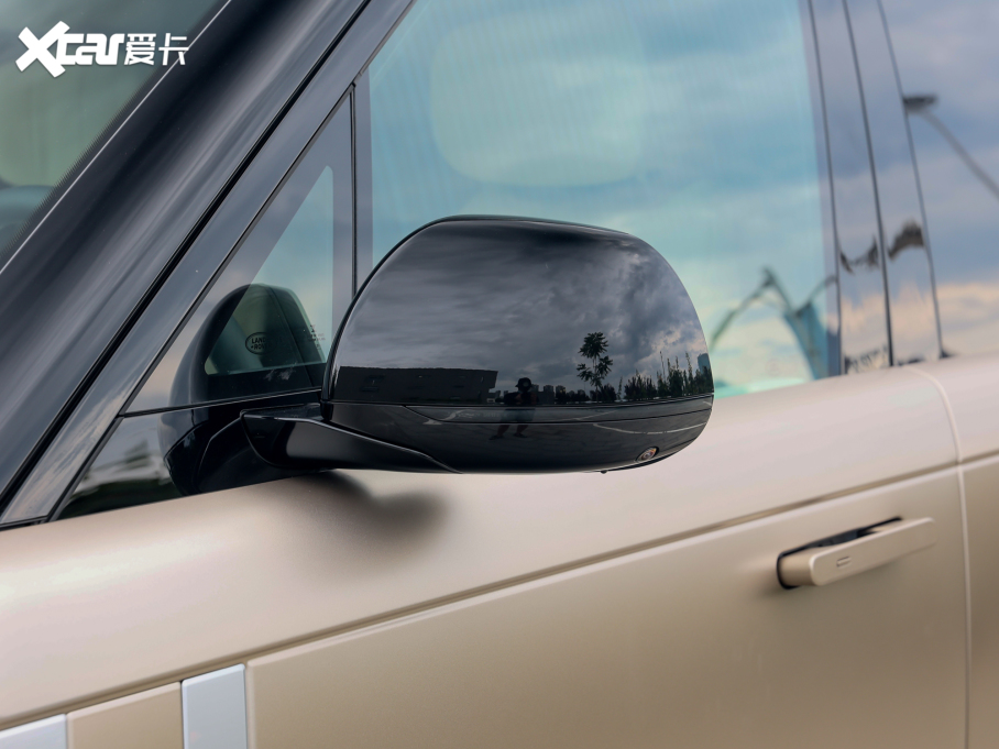 2023 4.4 V8 530PS װl