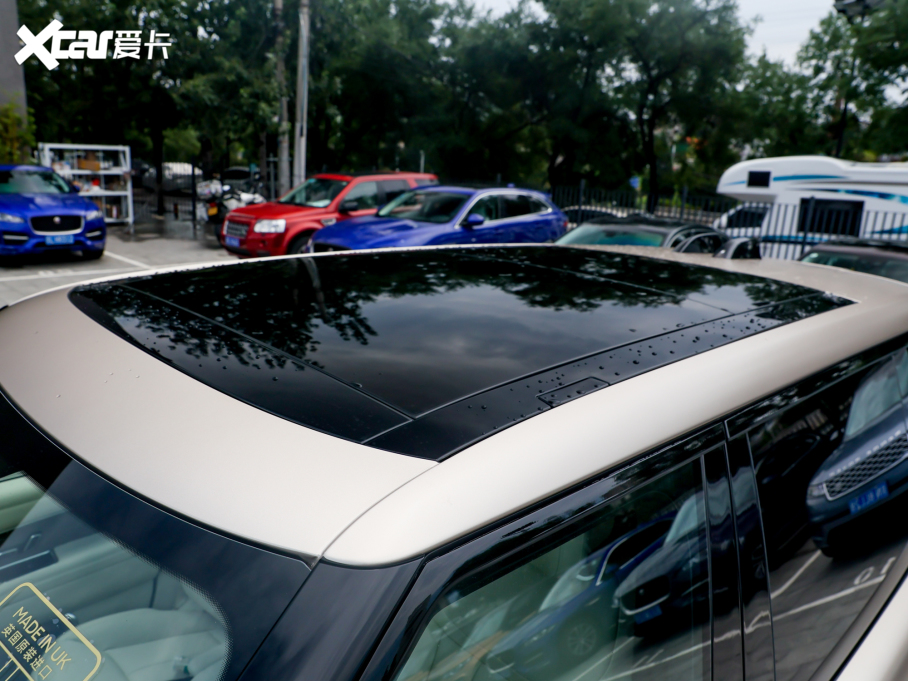 2023 4.4 V8 530PS װl